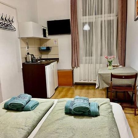 A13 Parliament Sunflower Cozy Apartment ブダペスト エクステリア 写真