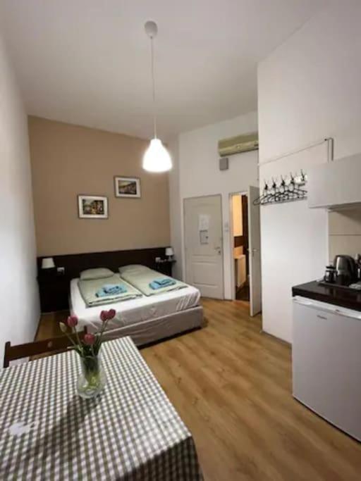 A13 Parliament Sunflower Cozy Apartment ブダペスト エクステリア 写真